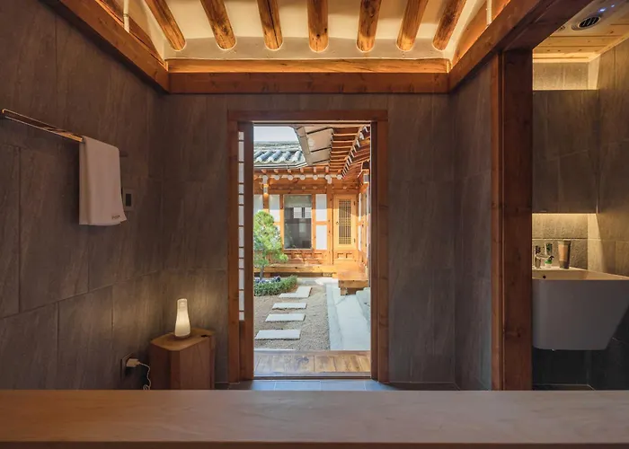Luxury Hanok Pine *
