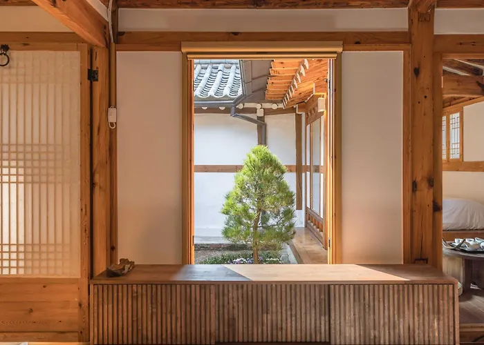 Luxury Hanok Pine * Seoul